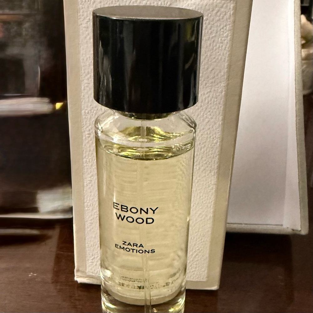 Women Zara Ebony Wood Eau de Parfum – Cream White Bottle - Picture 8 of 12